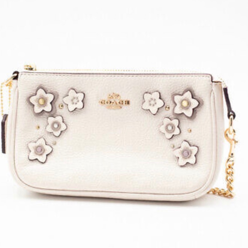 NewCoach Chalk wristlet Leather w/3D floral F73443